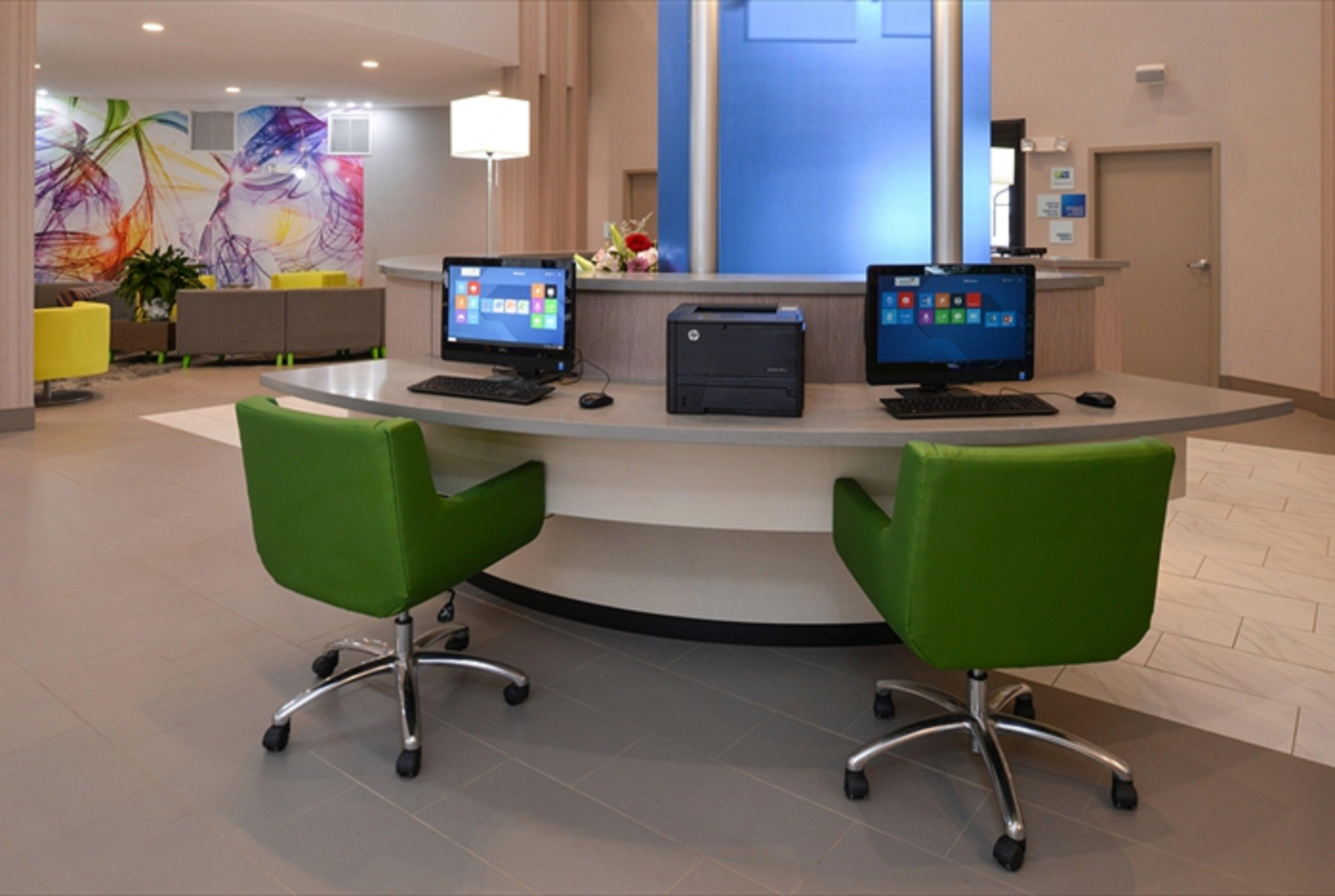 Holiday Inn Express & Suites Shippensburg By Ihg Екстер'єр фото