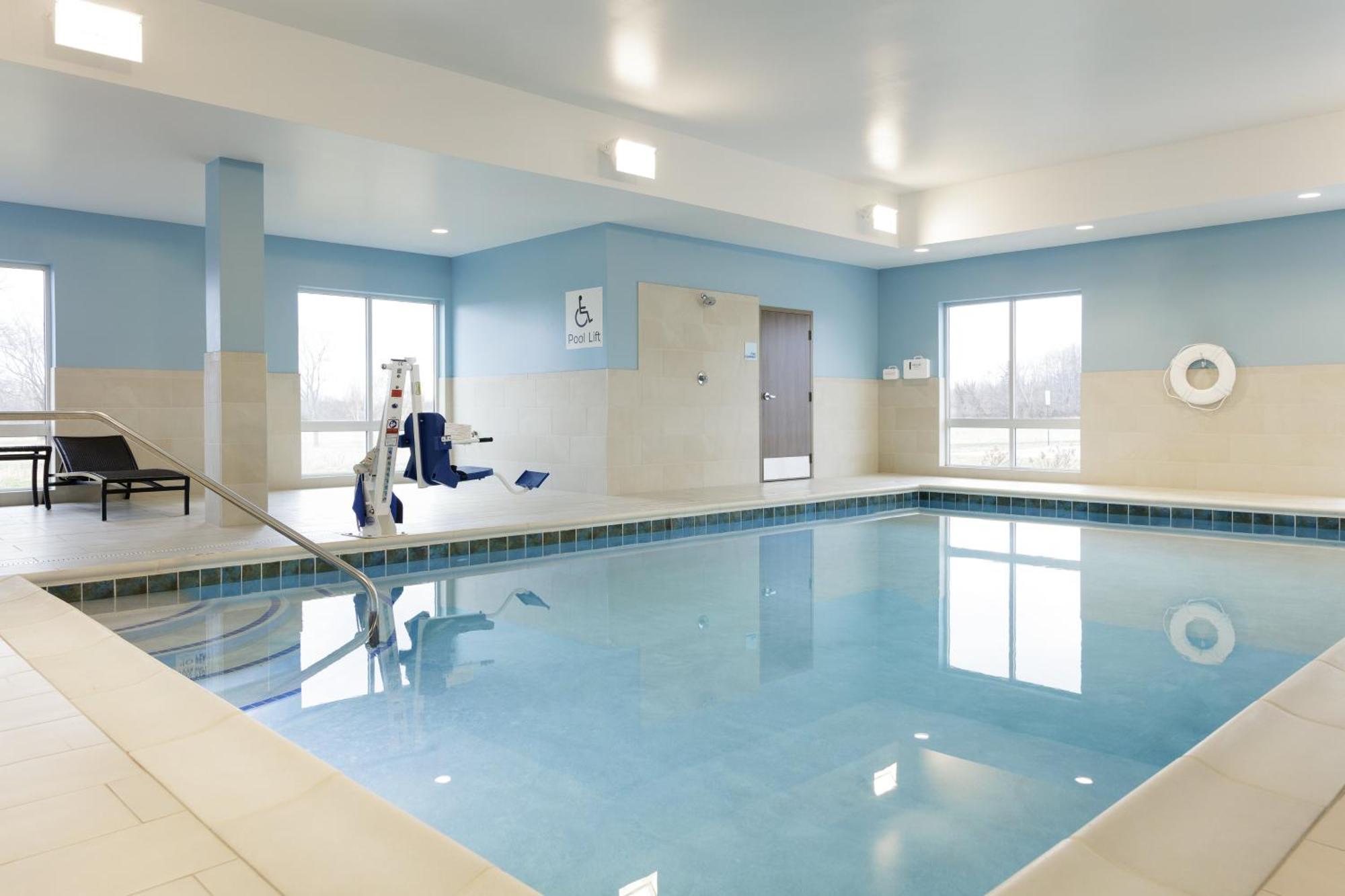 Holiday Inn Express & Suites Shippensburg By Ihg Екстер'єр фото