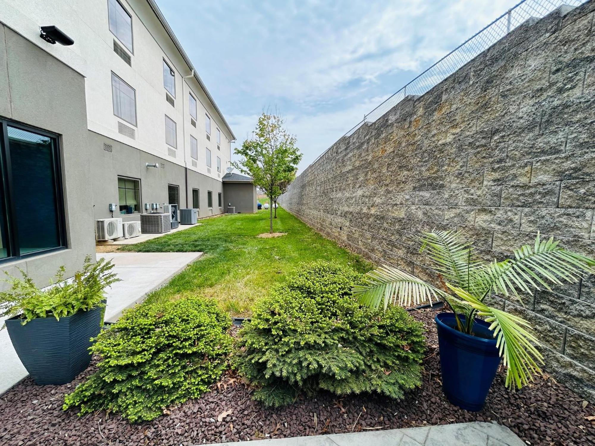 Holiday Inn Express & Suites Shippensburg By Ihg Екстер'єр фото