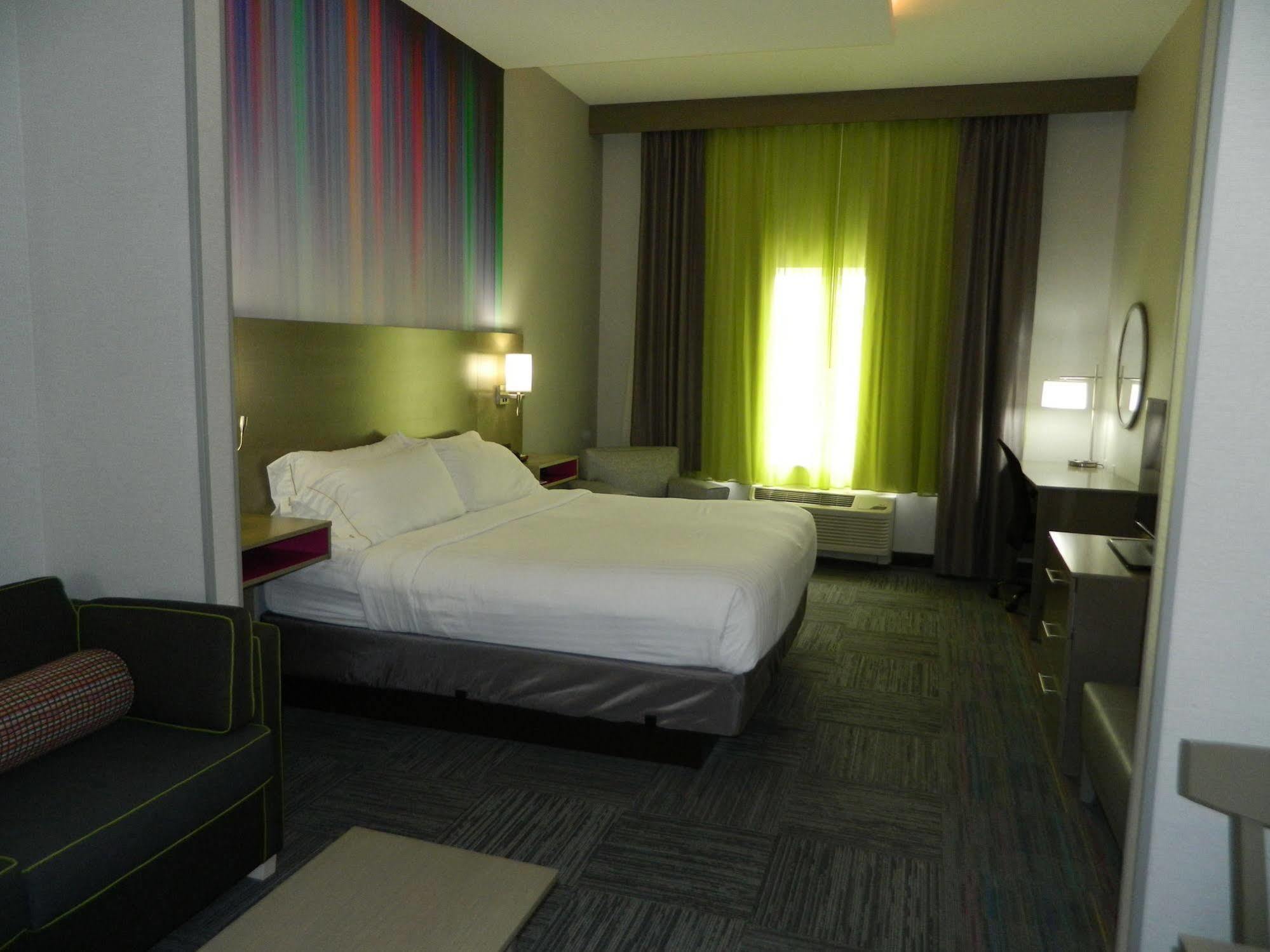 Holiday Inn Express & Suites Shippensburg By Ihg Екстер'єр фото